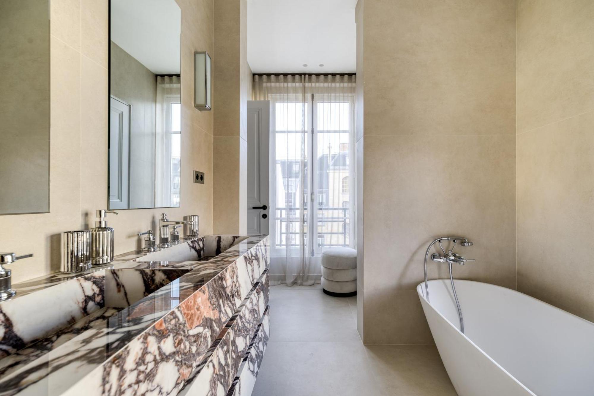 Oniri - Serviced In Louvre - Rue De Rivoli Apartment *